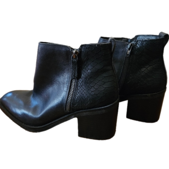Crown Vintage Shoes - Crown Vintage Black Leather Scale Detail Zip-up Square Heeled Booties-Size 9.5